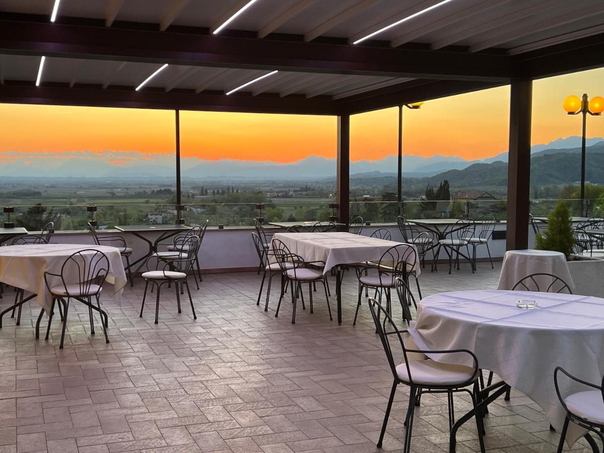 Locanda Al Castello Wellness Resort Чивидале-дель-Фриули Экстерьер фото