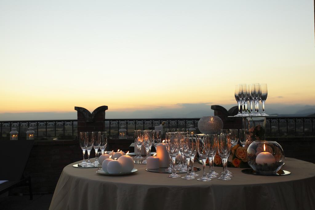 Locanda Al Castello Wellness Resort Чивидале-дель-Фриули Экстерьер фото